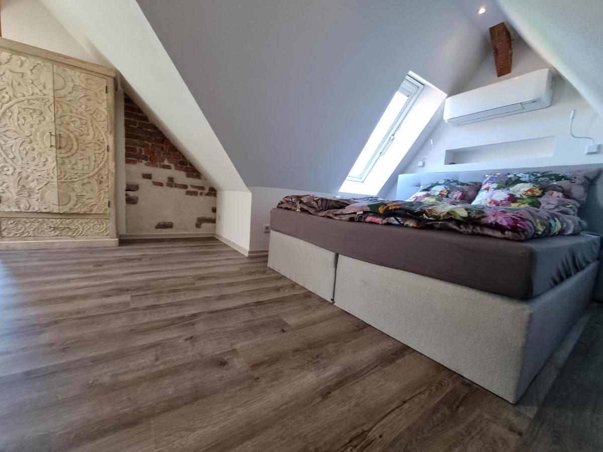 5 Sterne Bahnhoftraum, Appartement "Waldliebe" 133Qm, Grosse Terrasse 70Qm, Qr Code Scannen Fuer Virtuellen Rundgang, Premium Ausstattung Braunfels Ngoại thất bức ảnh