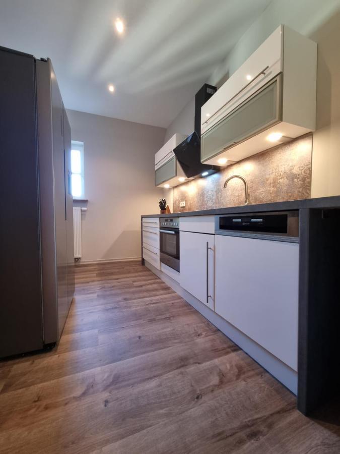 5 Sterne Bahnhoftraum, Appartement "Waldliebe" 133Qm, Grosse Terrasse 70Qm, Qr Code Scannen Fuer Virtuellen Rundgang, Premium Ausstattung Braunfels Ngoại thất bức ảnh
